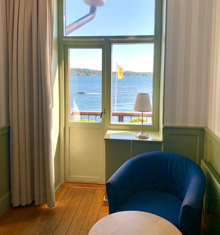 Waxholms Hotell Vaxholm Bagian luar foto